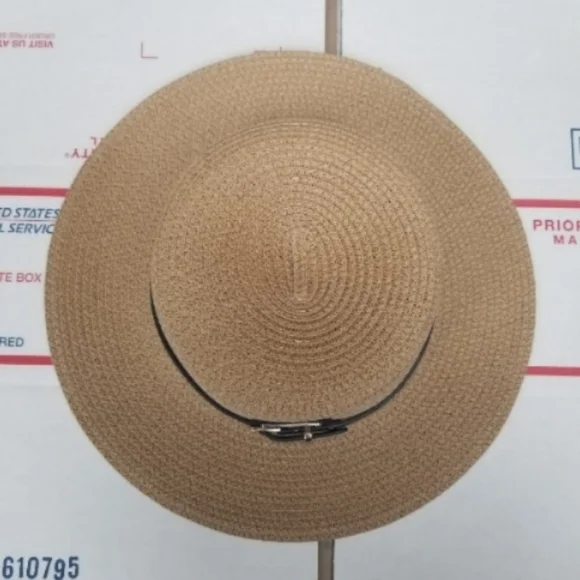 Summery bucket hat - Picture 3 of 4